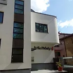 Melody 塞拉耶佛