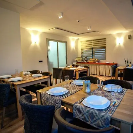 Hotel Melody 3*